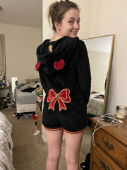 Back bow detail